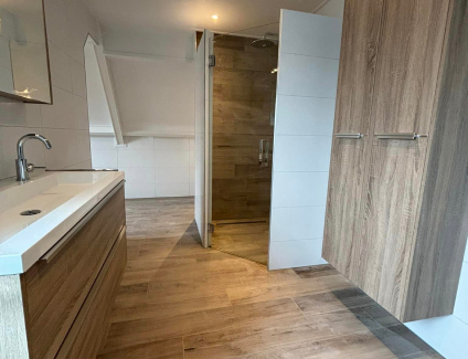 Sanitairwinkel in de Lutte